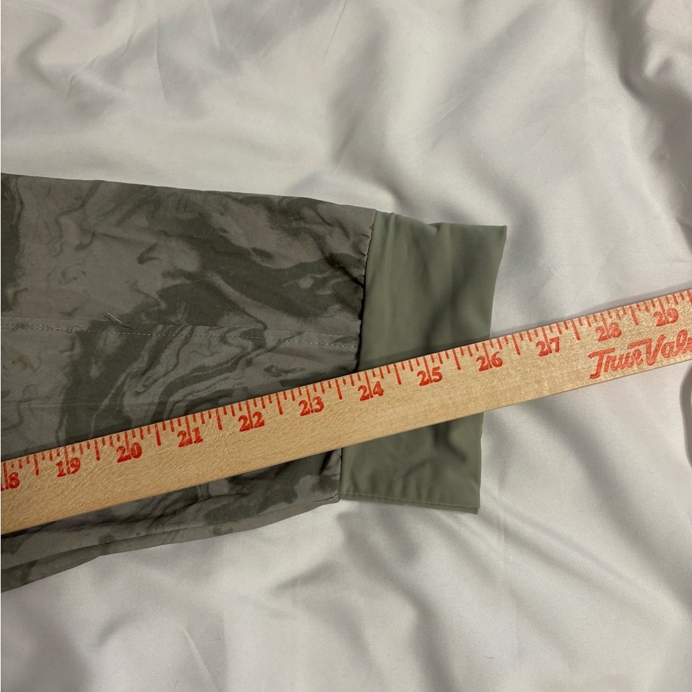 Cali Sport Gray Marble Print Joggers Size M Zip Pocket Athleisure Pants - Picture 6 of 9